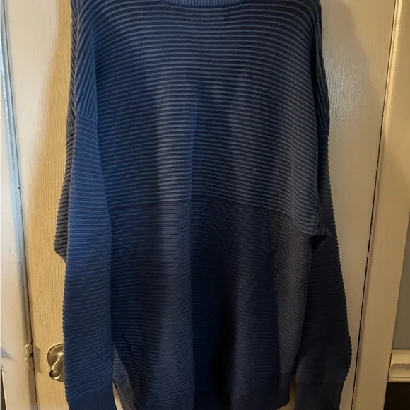 Offline by Aerie 1/4 zip sweatshirt - Picture 4 of 5